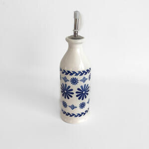 Blue And White Floral Pattern Ceramic Oil Dispenser